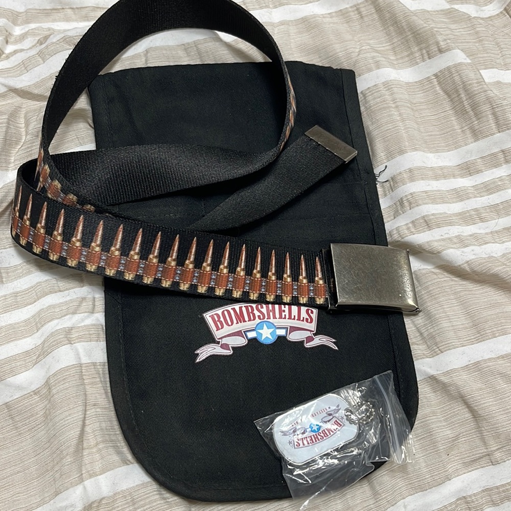 bombshells pouch belt and dog tag